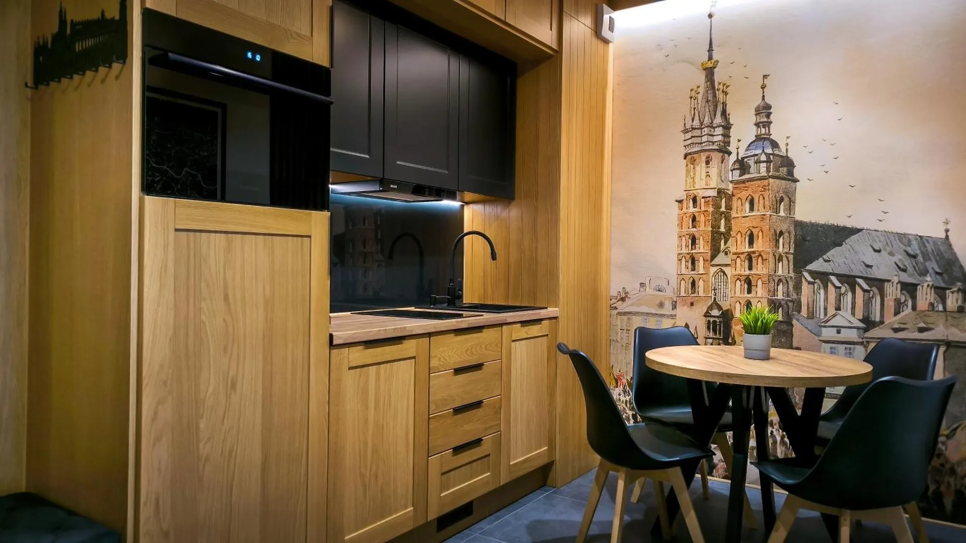 Lema Tauron Arena Two Bedroom Apartment Krakow